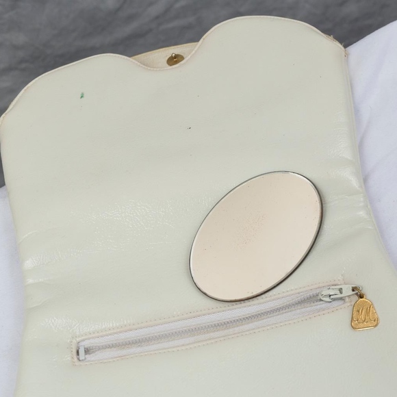 Vintage White Vinyl Clutch Handbag Clasp Elaine - Picture 6 of 7